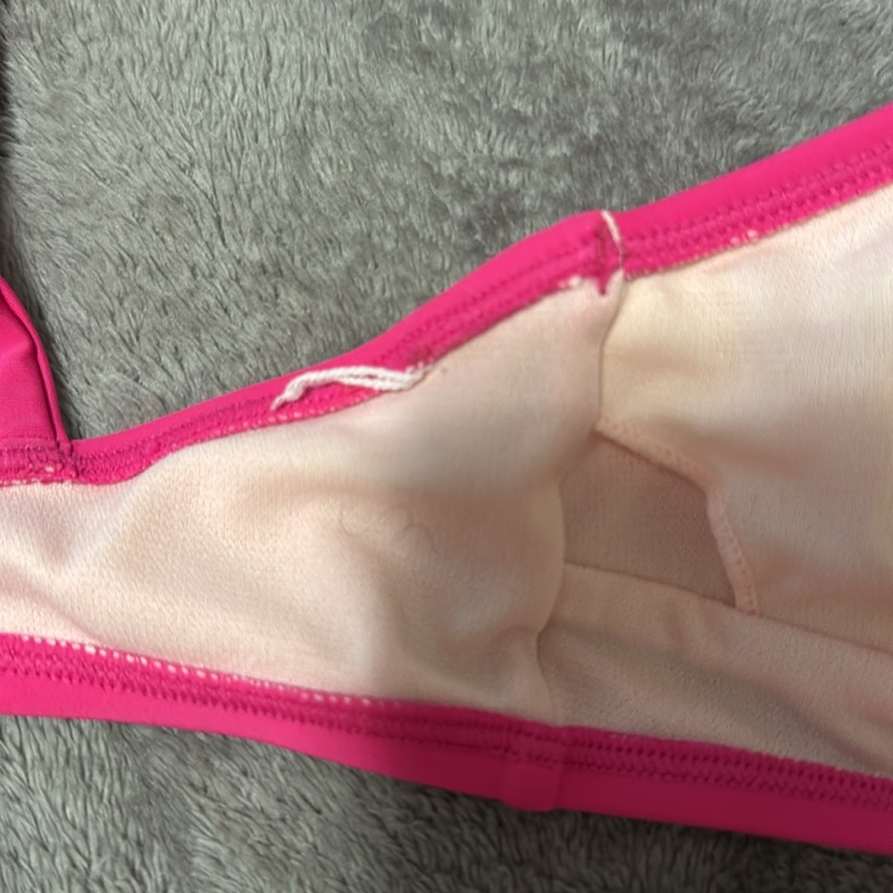 Bikini - Picture 5 of 8